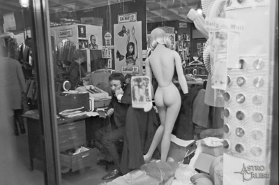 Carnaby Street 1966.jpg. Click on the picture to enlarge